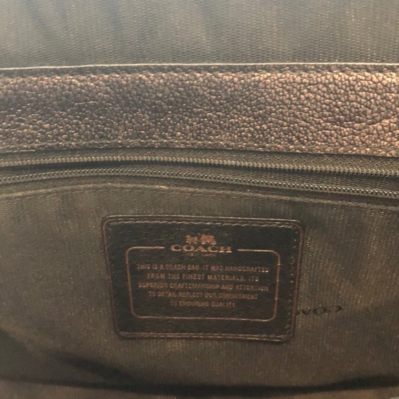 Excellent condition Coach satchel/crossbody - Picture 6 of 6